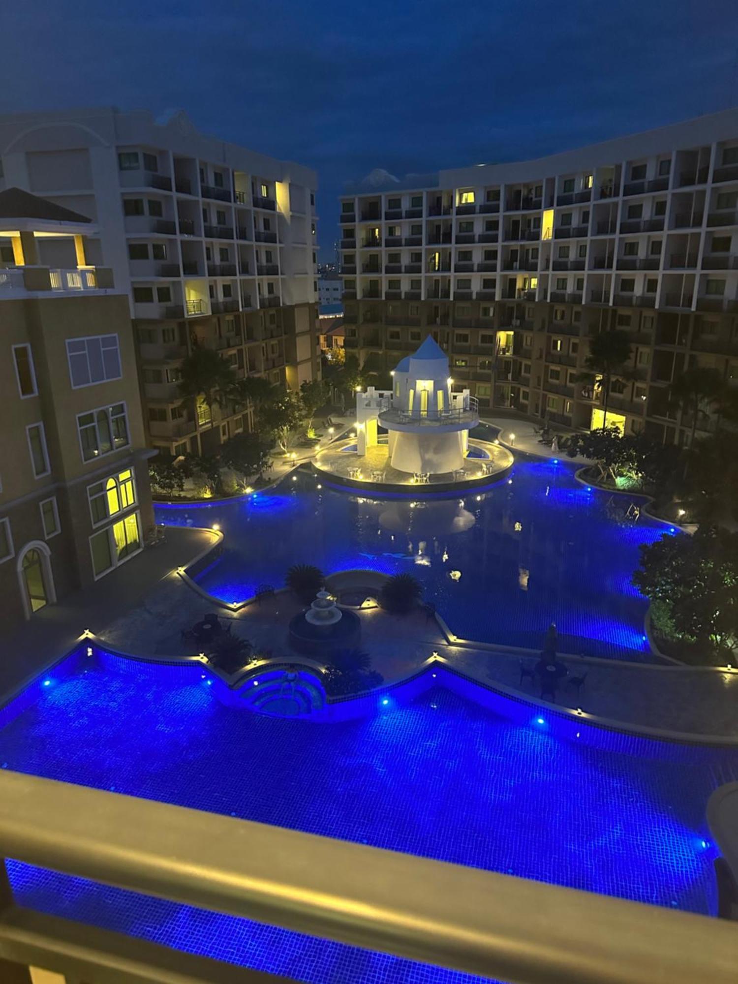 Arcadia Beach Con Pattaya Exterior photo