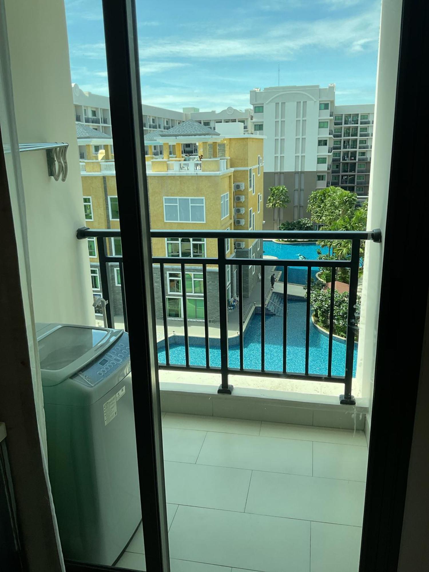 Arcadia Beach Con Pattaya Exterior photo
